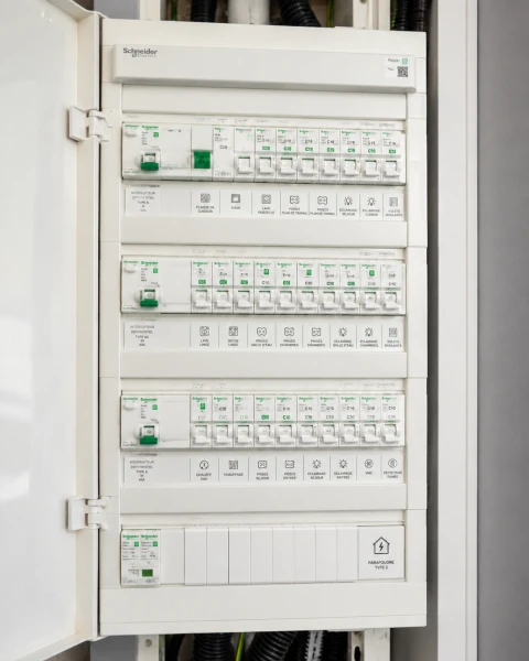 TABLEAU  ÉLECTRIQUE SCHNEIDER